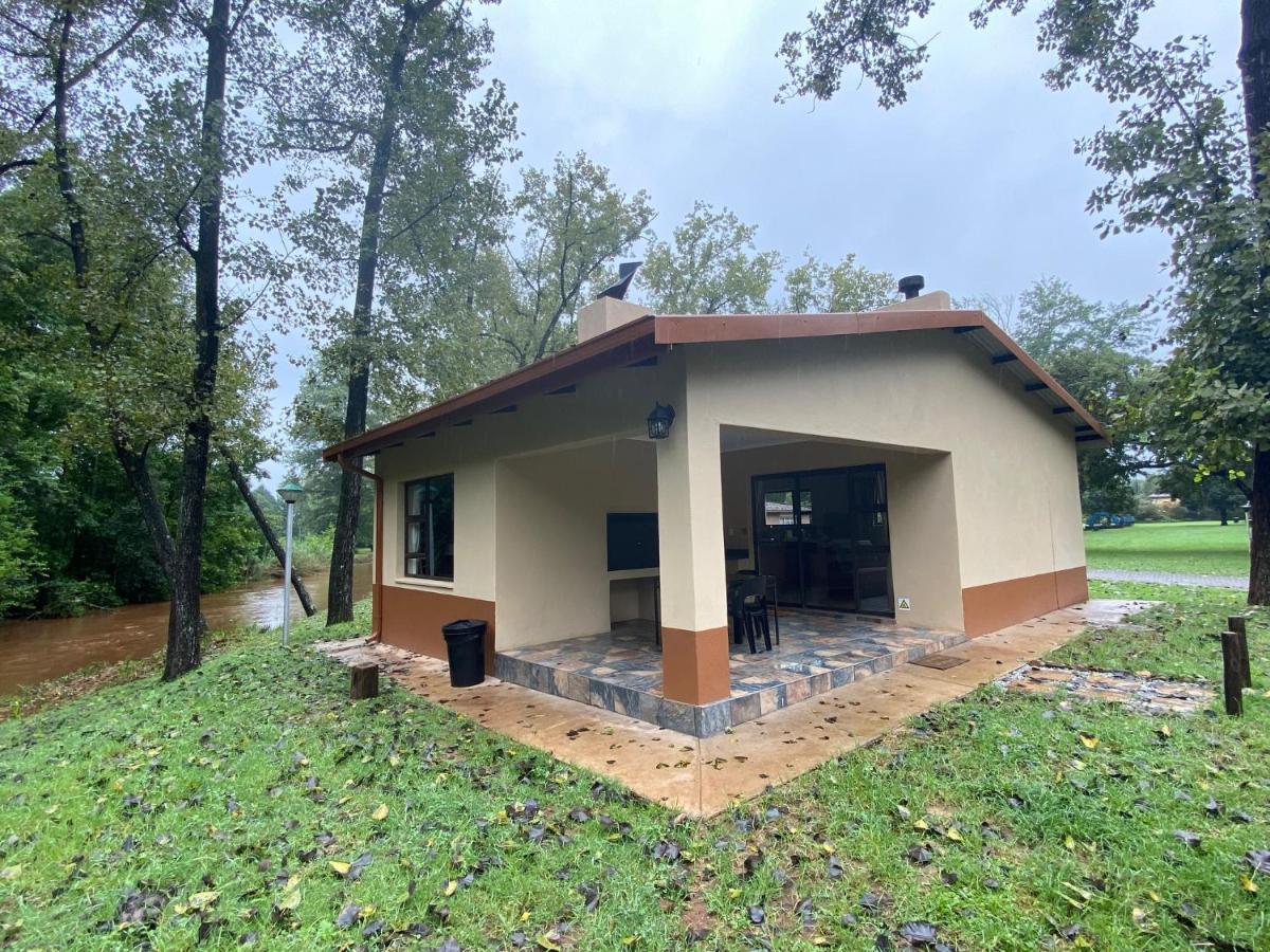 Merry Pebbles Resort Sabie Exterior photo